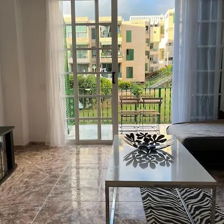 New Modern & Centrally-Located Apartment Arona  Extérieur photo