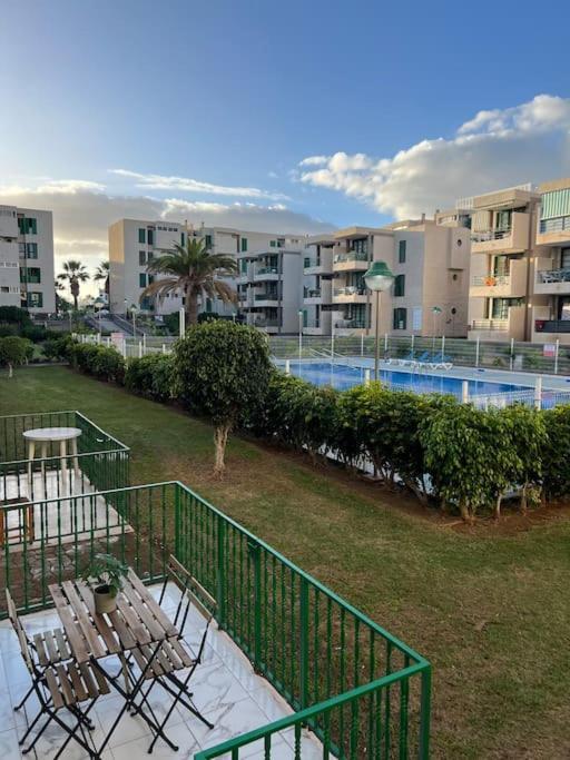 New Modern & Centrally-located Appartement *